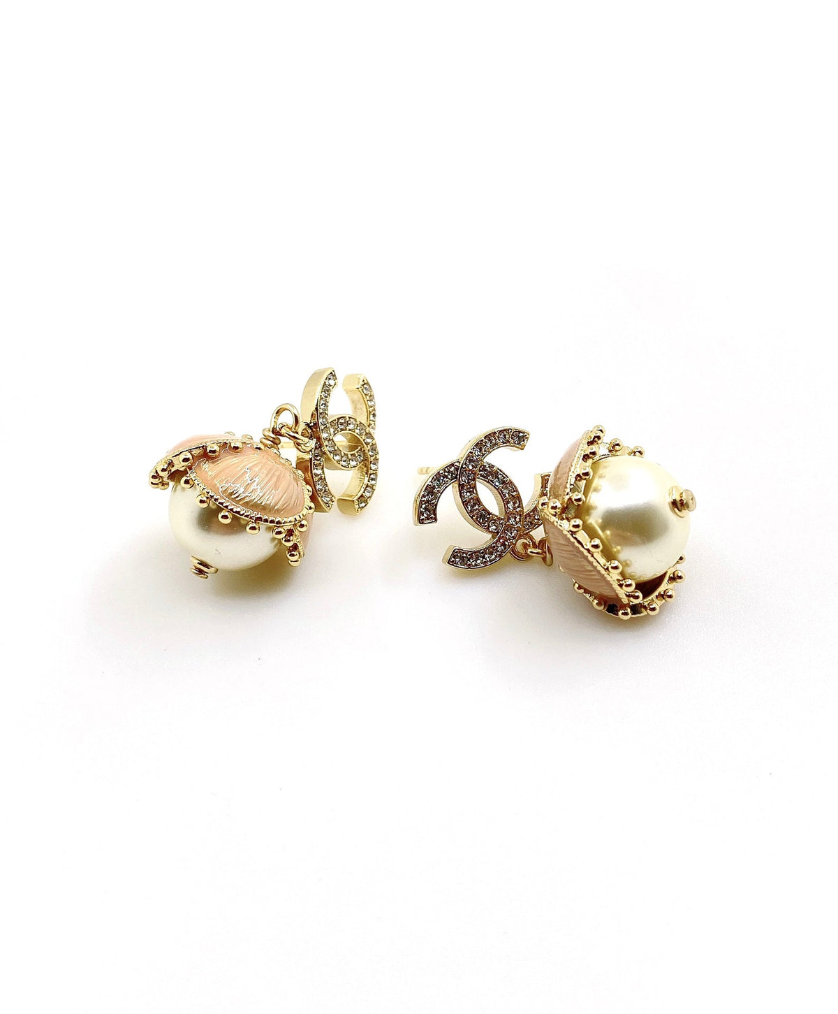 Chanel Flowers 18K Gold Earrings