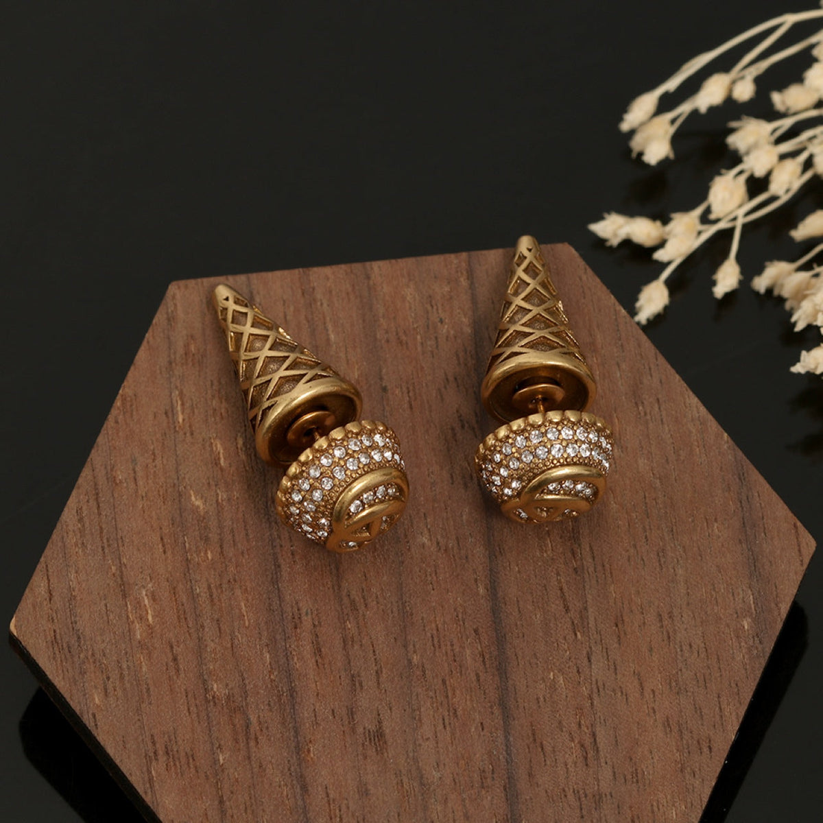 Gucci Double Vintage 18K Gold Earrings